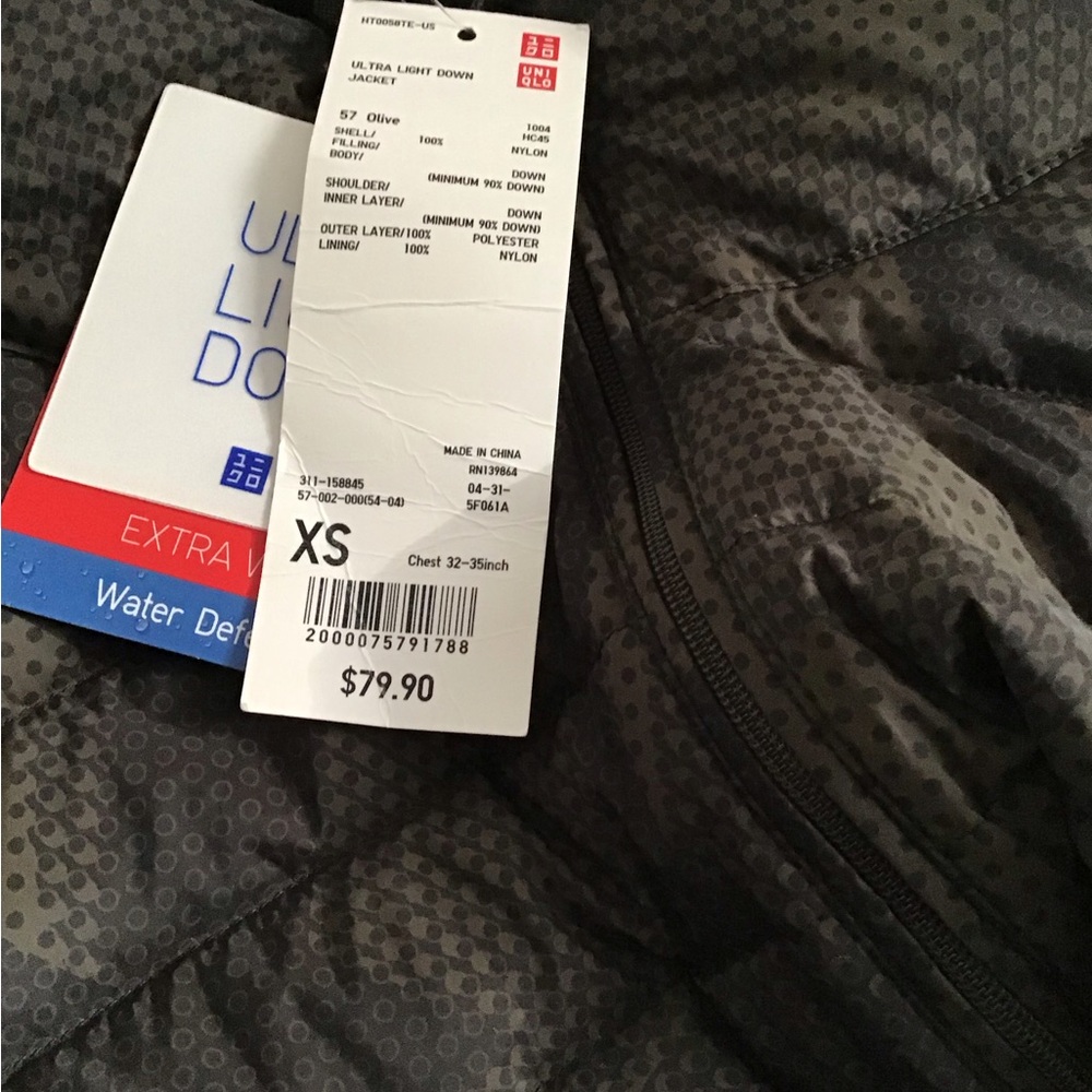 Uniqlo Mens Ultra Light Down Jacket Camo-Olive